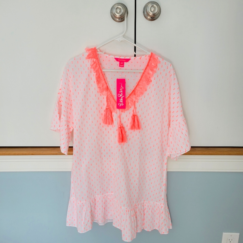 🌸 LILLY PULITZER NEON PINK TASSEL KIPPER BEACH COVERUP!